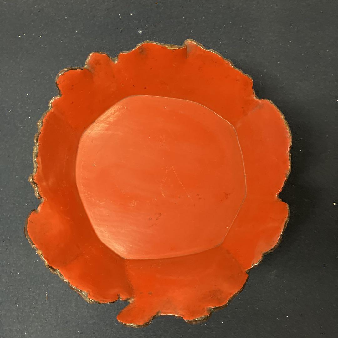 漆器　猿のこしかけの盛器