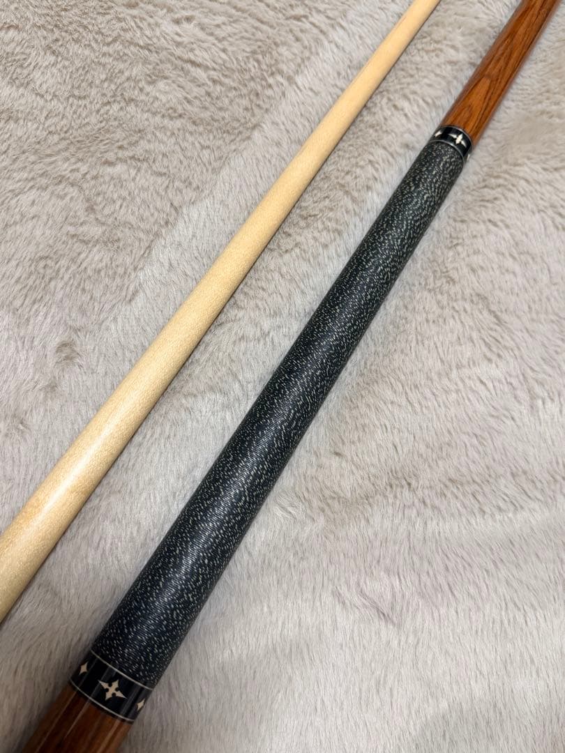 ビリヤードキューMezz cue メッジキュー