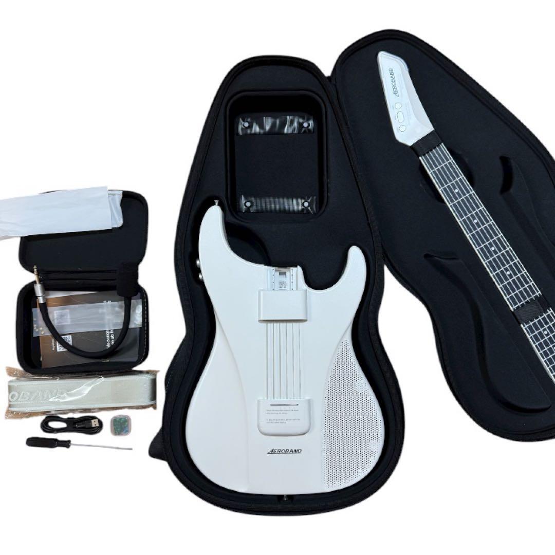 エアロバンドギター白 AeroBand Guitar(ケース＋マイク付） - メルカリ