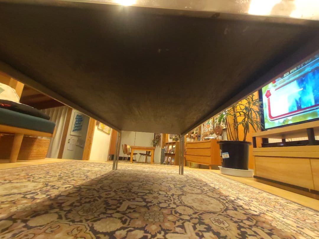 黒いセンターテーブル