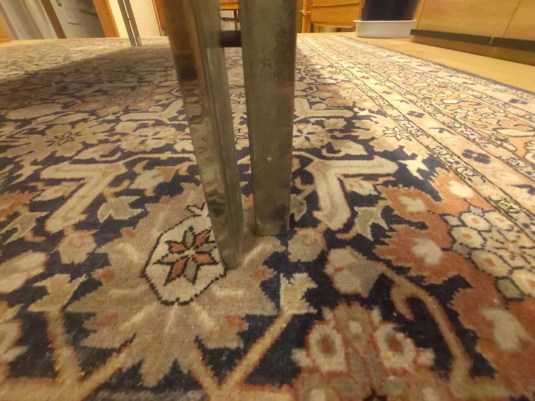 黒いセンターテーブル