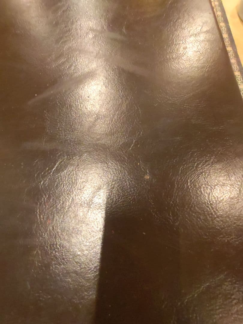 黒いセンターテーブル