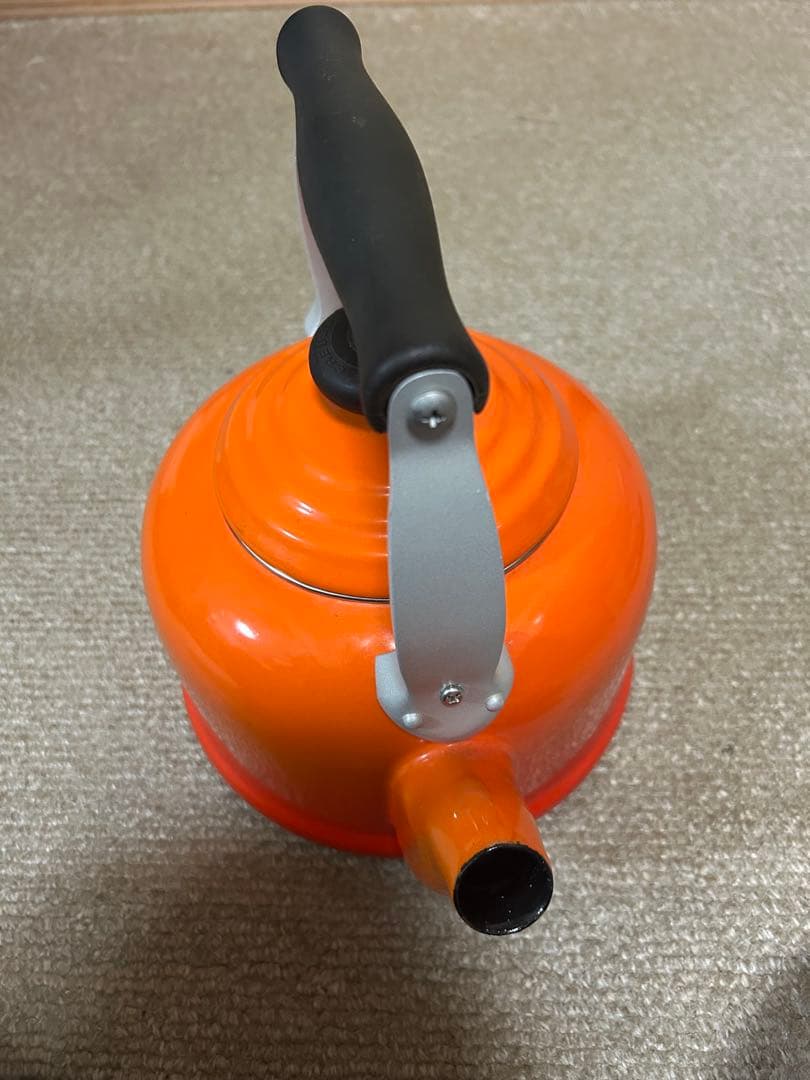 新品未使用　ル・クルーゼ ケトル 2.1Lアルミダイキャストハンドル