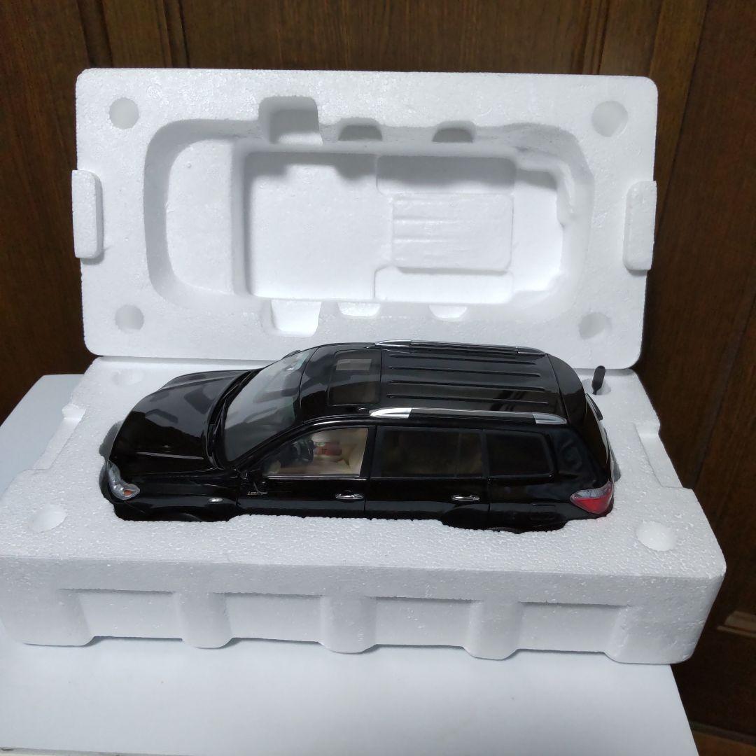 トヨタ ハイランダー ヴァンガード ブラック 1/18 中国トヨタ - メルカリ