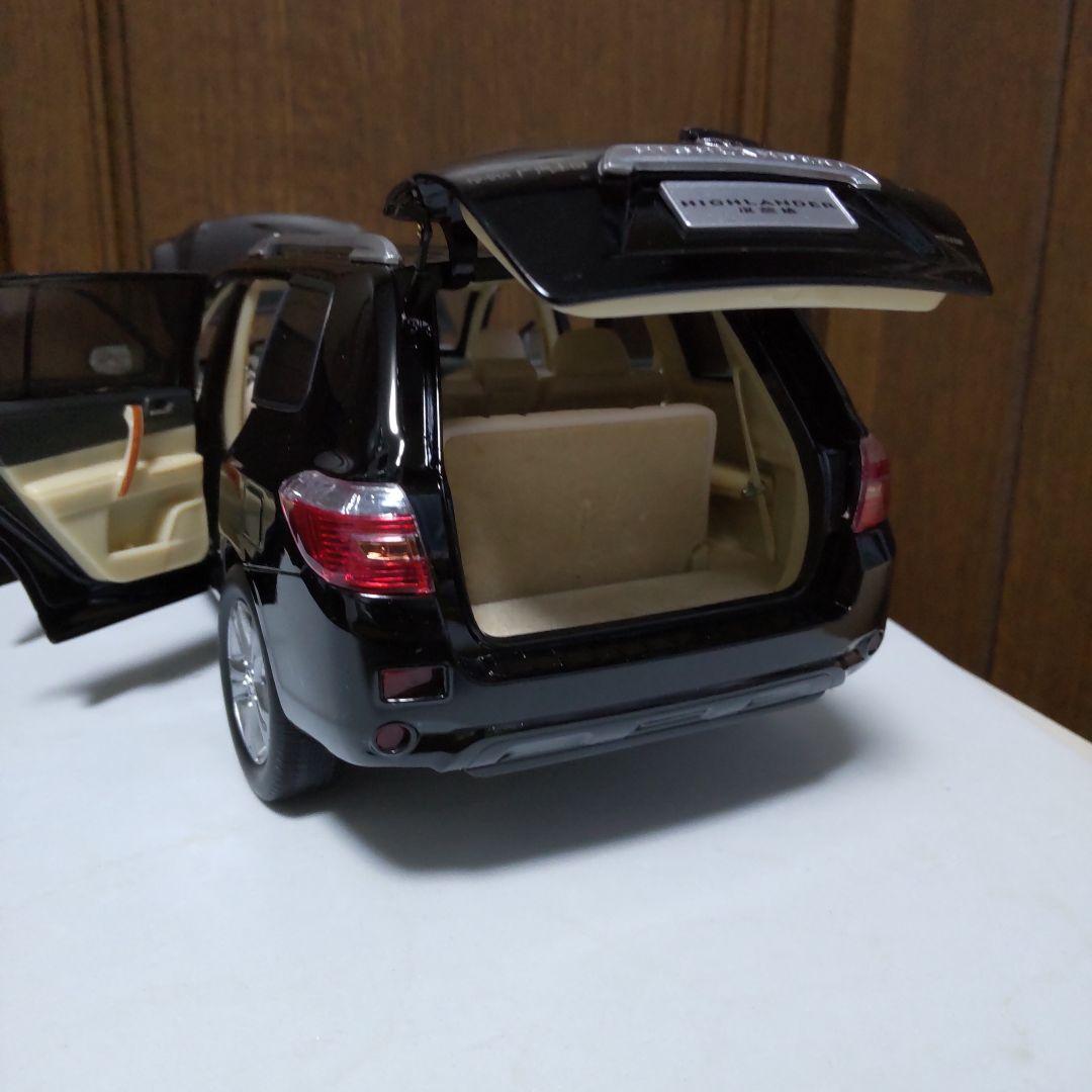 トヨタ ハイランダー ヴァンガード ブラック 1/18 中国トヨタ - メルカリ