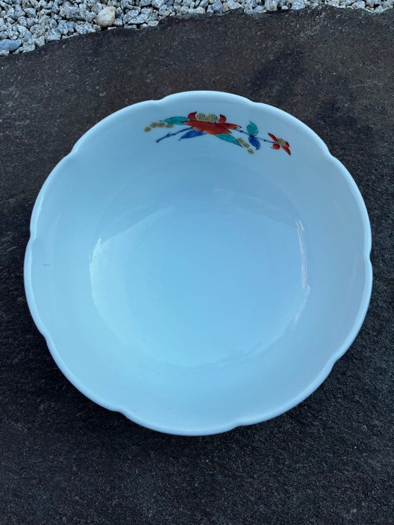 希少　有田焼　鷹峰　色鍋島　椿　絵付　深鉢　花弁型縁　アンティーク