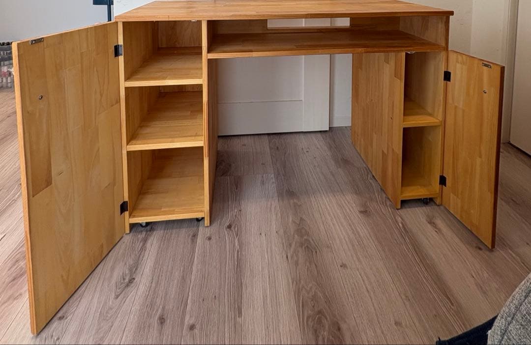 ネイルサロン開業　オーダーネイルデスク/作業台北欧ナチュラル無垢パイン材