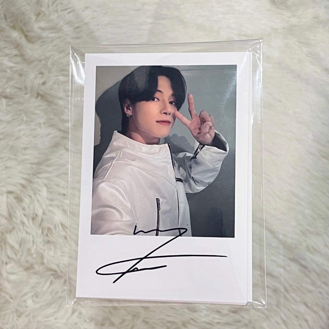 ATEEZ アチズKCON 2023 JAPAN サイン入りフォトカード 全員分 - メルカリ