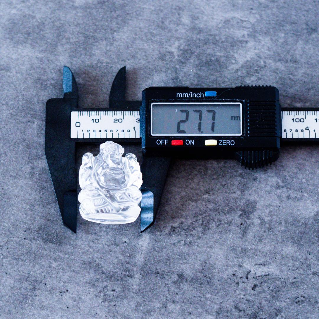 クリスタル・ガネーシャ神像（サイズ 高さ約4cm 約32グラム）ヒマラヤ水晶