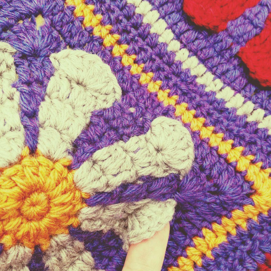 手編み デイジーモチーフ ブランケット レトロ ポップ