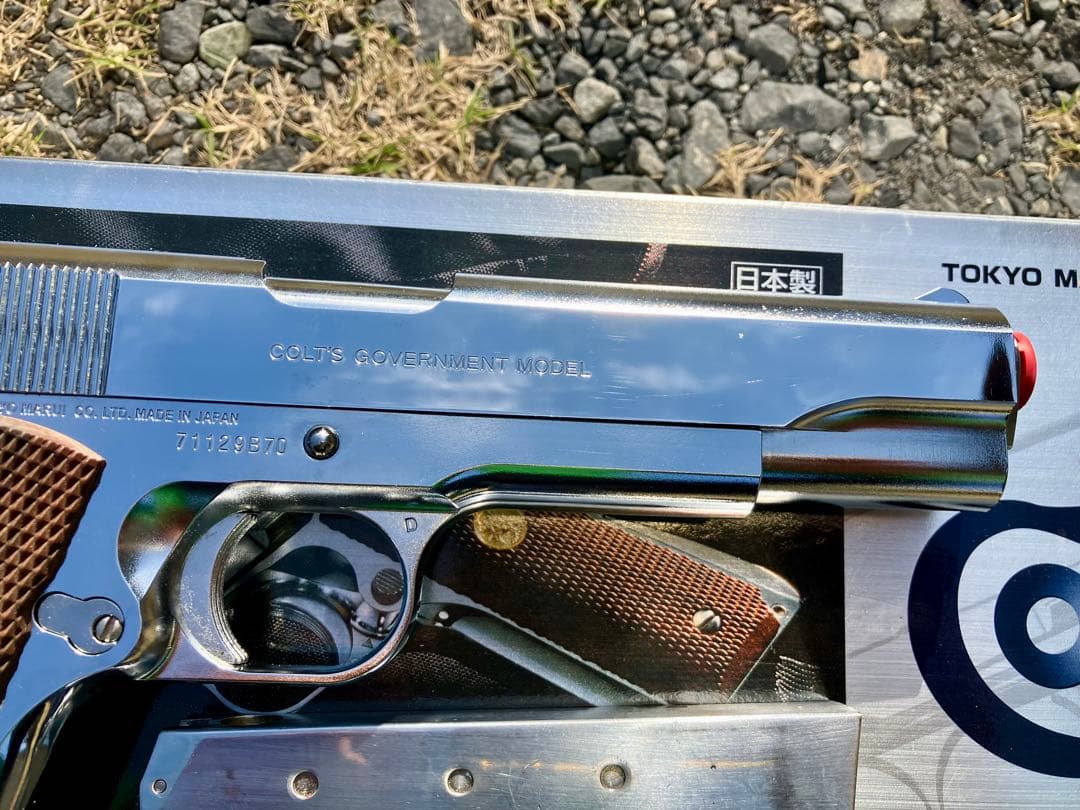 東京マルイ製　ガスブローバックハンドガン M1911A1 ニッケルフィニッシュ