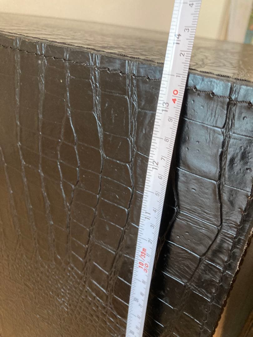 え*む様 FENDI CASA クロコダイルテクスチャ サイドテーブル