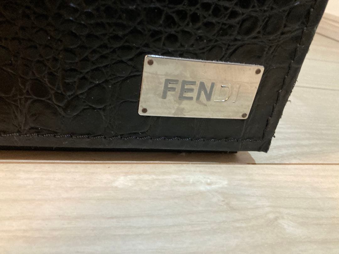 え*む様 FENDI CASA クロコダイルテクスチャ サイドテーブル