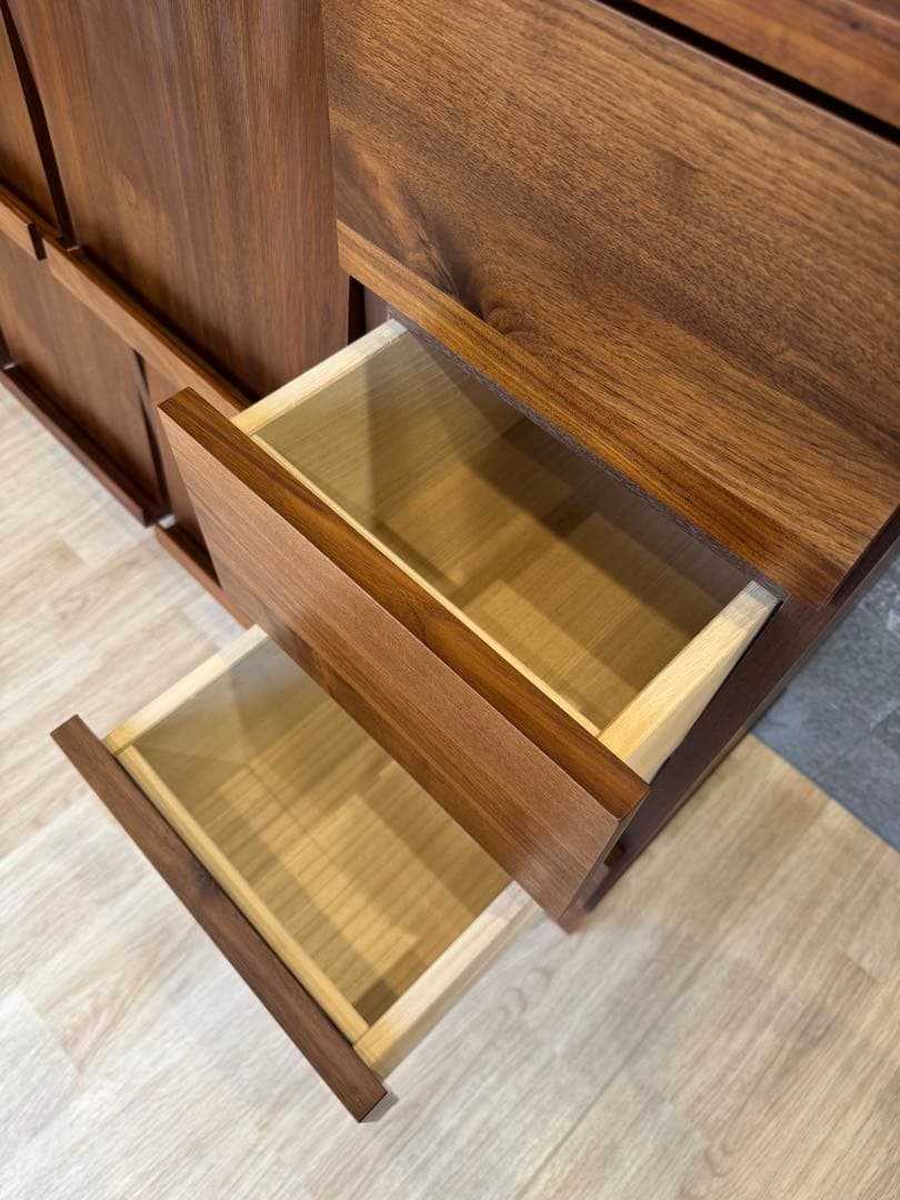 【美品】マガジンレコードラック 本棚 ウォールナット、高野木工 W1800