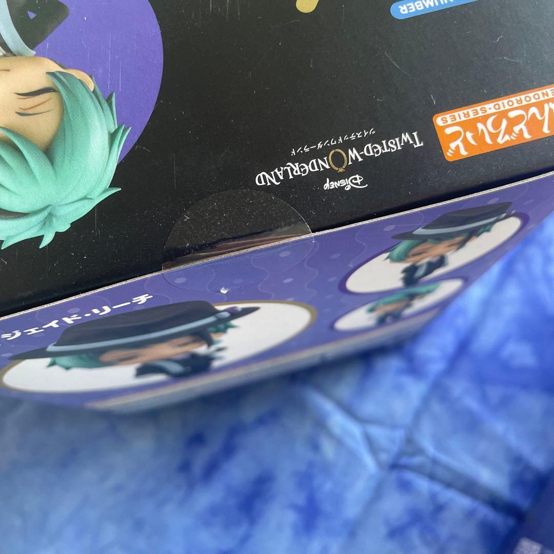 ねんどろいど1887フロイド・リーチ、1886ジェイド・リーチ - コミック