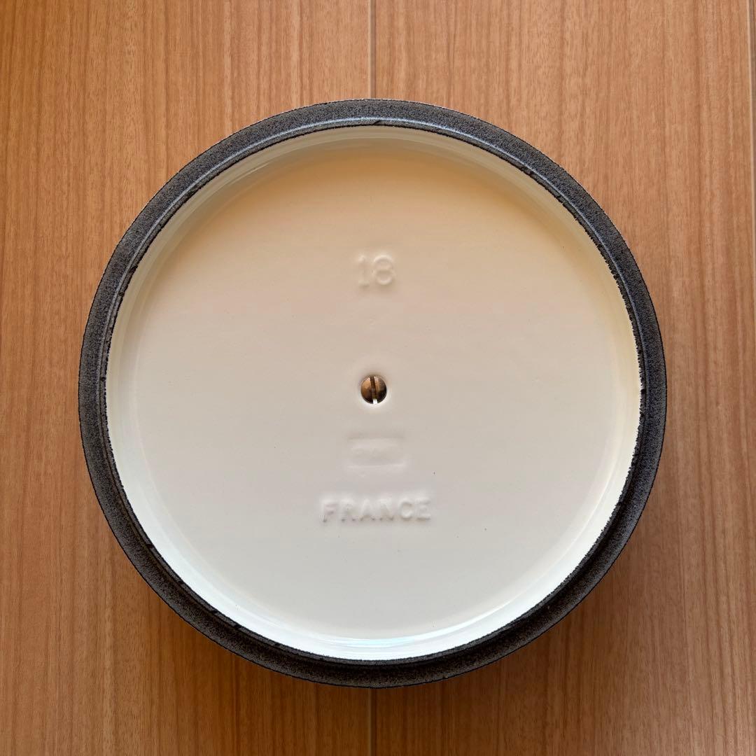 【Le Creuset】未使用品 両手鍋 白