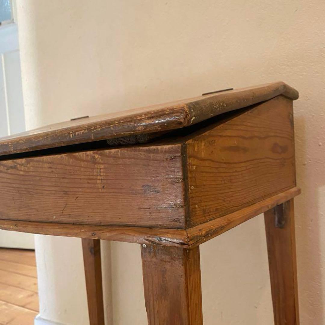 イギリスアンティーク　スクールデスク