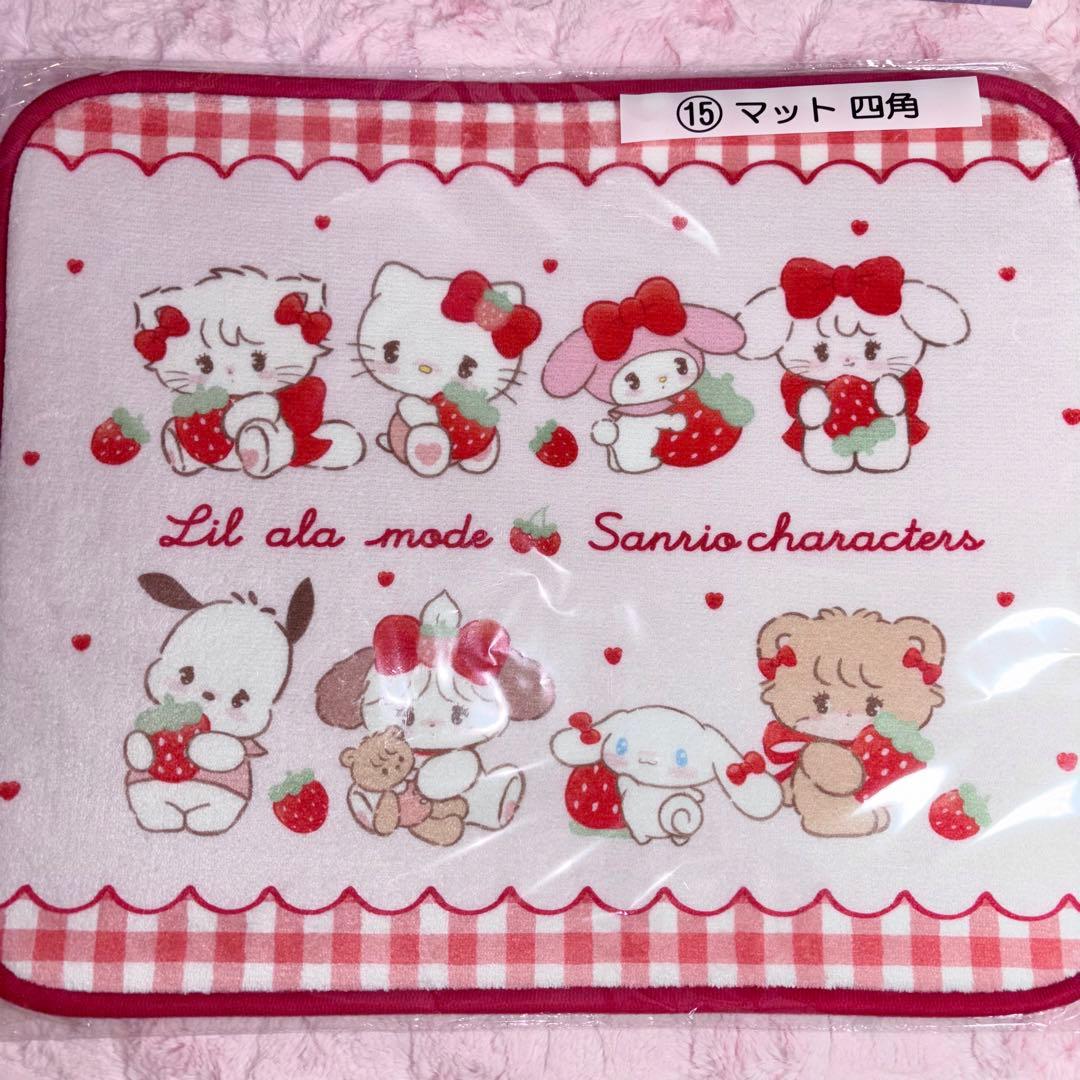 Lil ala mode×サンリオ当たりくじ マット 四角 - メルカリ