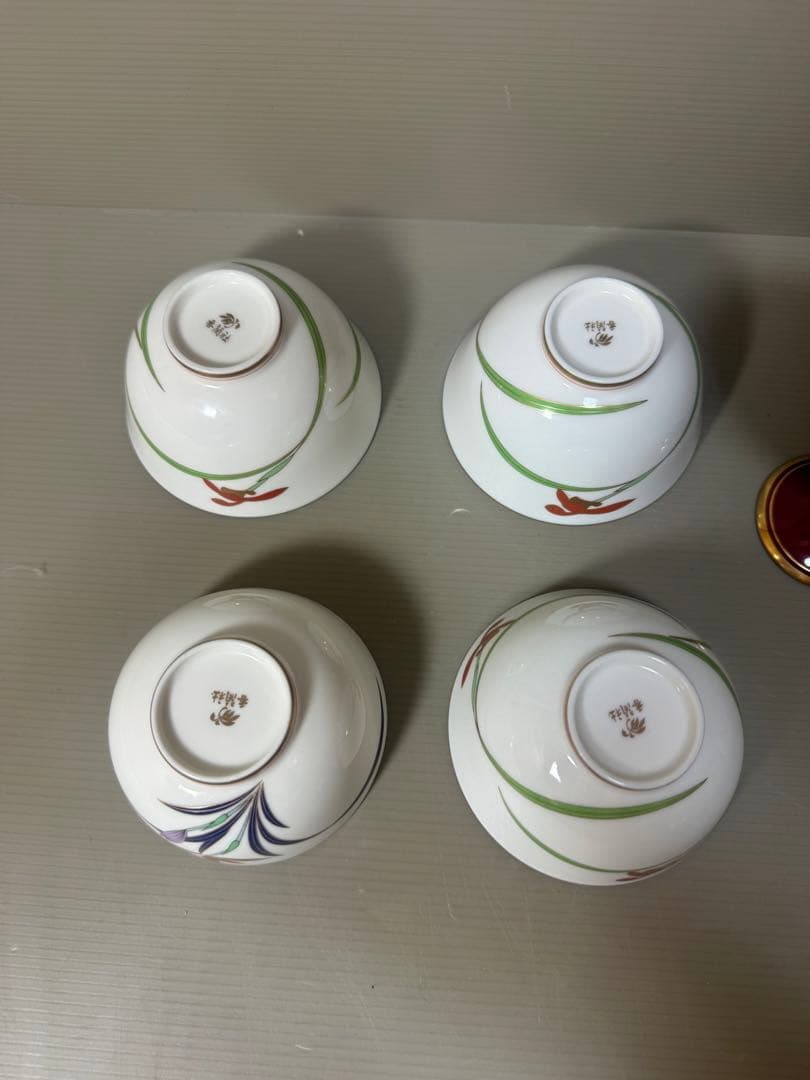 2185 香蘭社　ワインカップ1客　湯呑4客　金彩