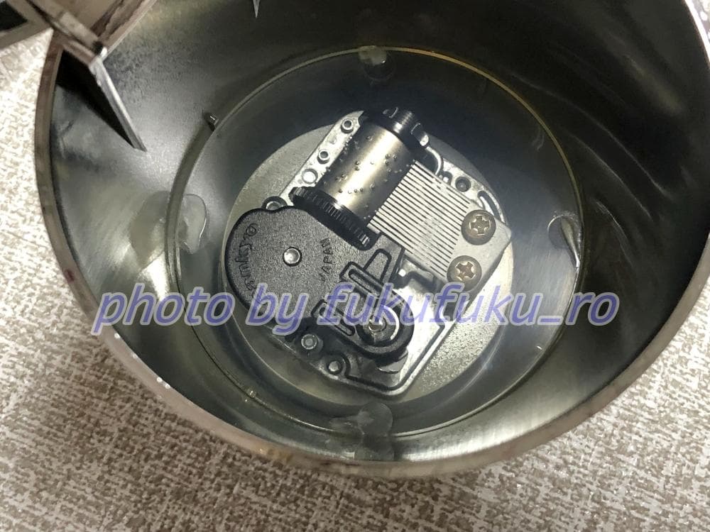 非売品　カップヌードル型　オルゴール　宇多田ヒカル　First Love　日清