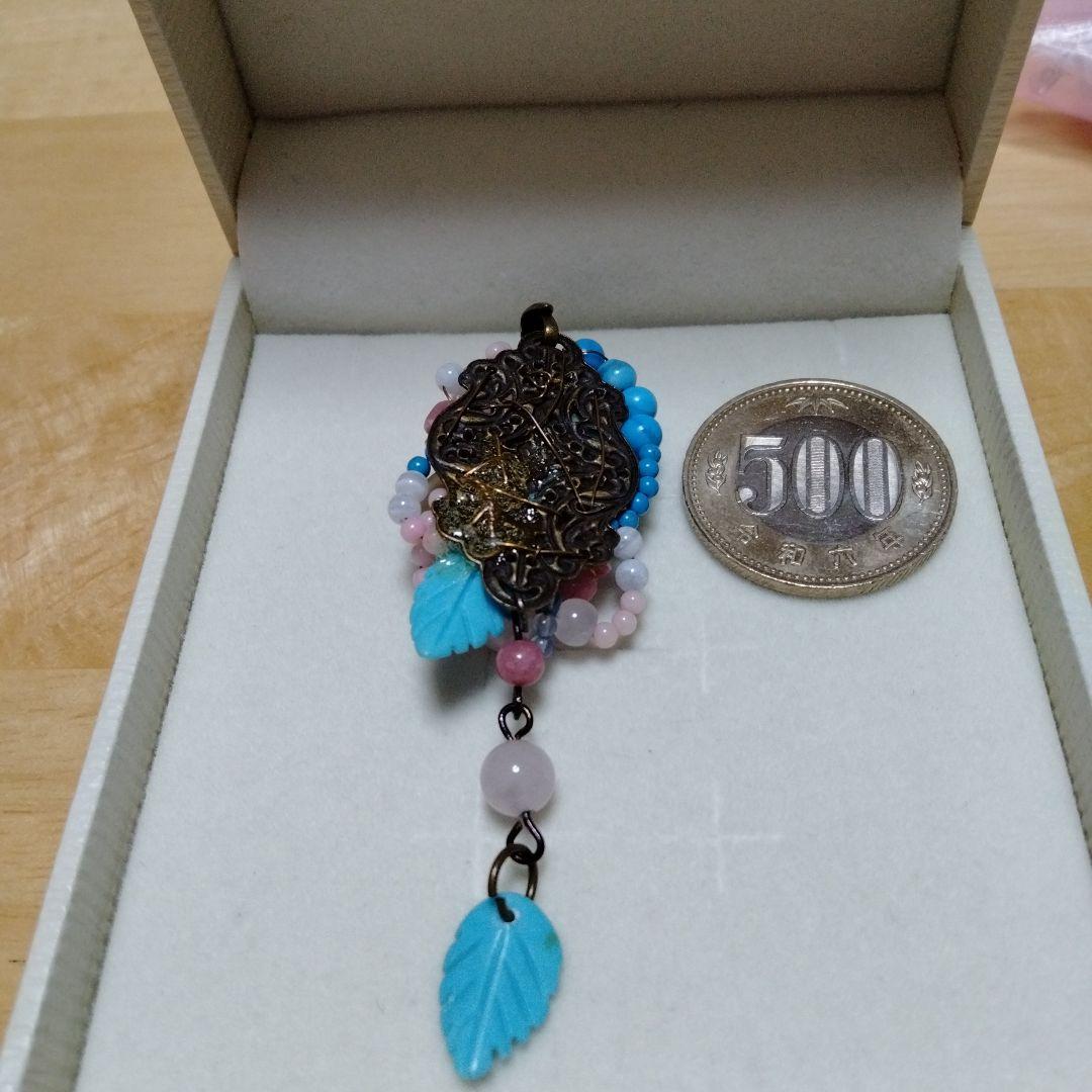 ラリマー＆可愛さ満点 花束ペンダントトップ