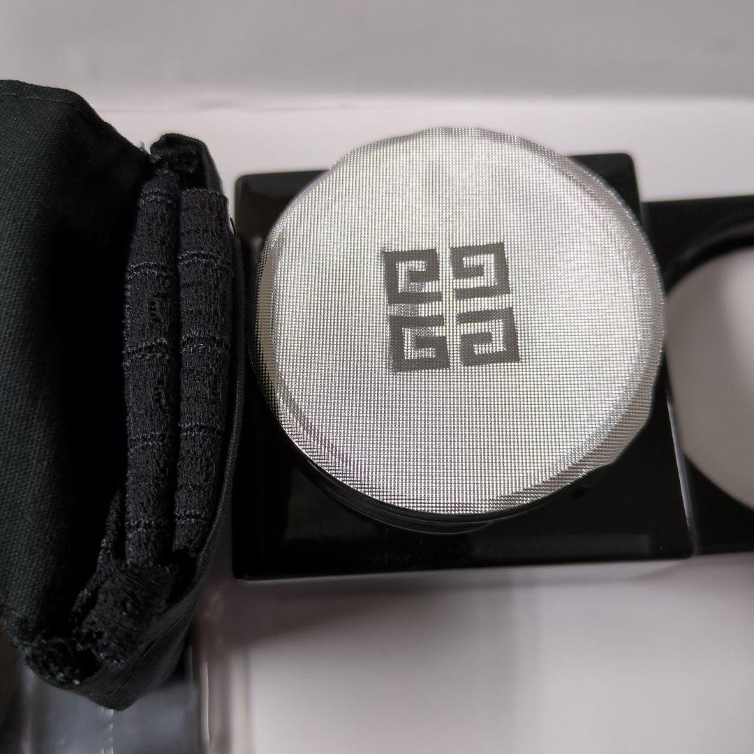 ジバンシイ ソワン ノワール ファーミングレース マスク