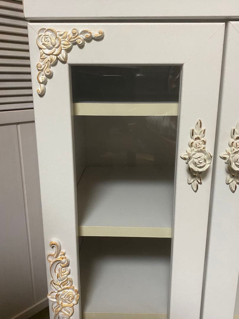 フレンチ♦️ロココ ガラス扉 キャビネット♦️コレクションケース♦️アシンメトリー