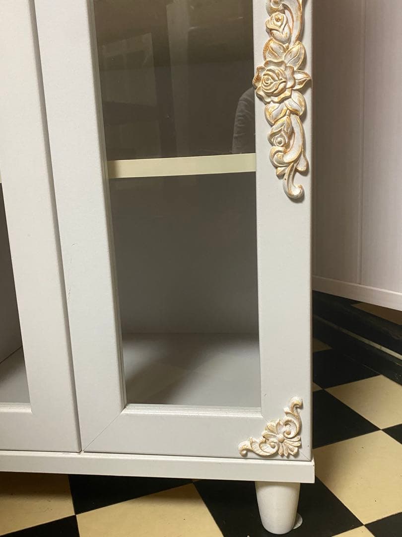 フレンチ♦️ロココ ガラス扉 キャビネット♦️コレクションケース♦️アシンメトリー