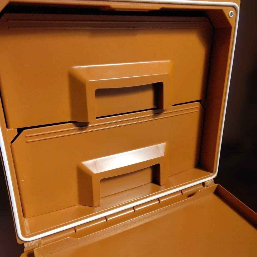 Tupperware スーパーチェスト2段引き出し収納ケース - メルカリ