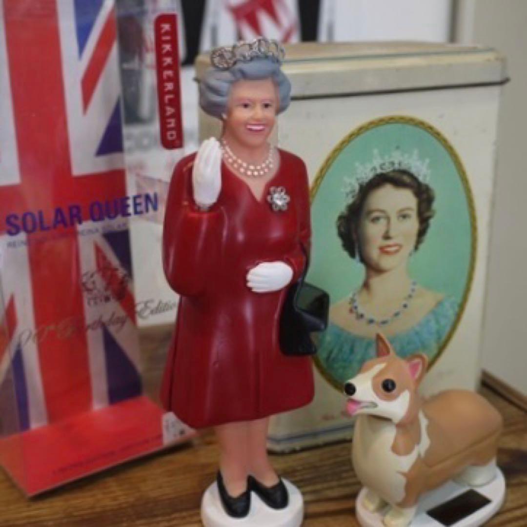 希少 Kikkerland Solar Queen エリザベス女王 90th - メルカリ