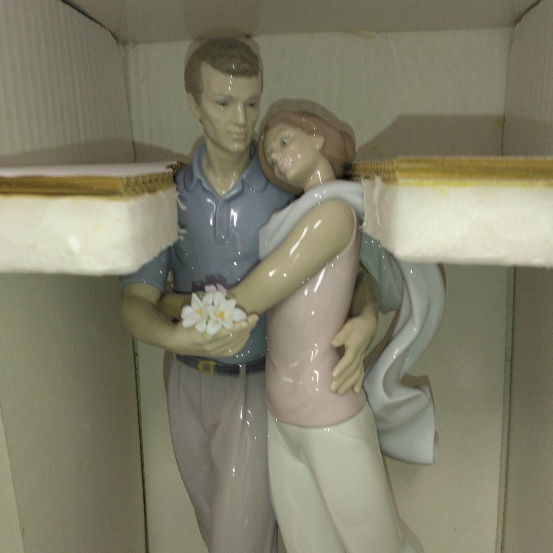 リヤドロ　カップル