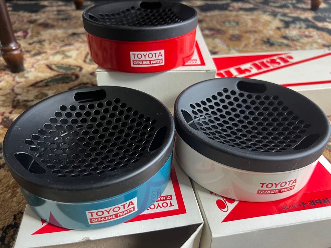 TOYOTA 純正　灰皿　未使用　セット　箱付き