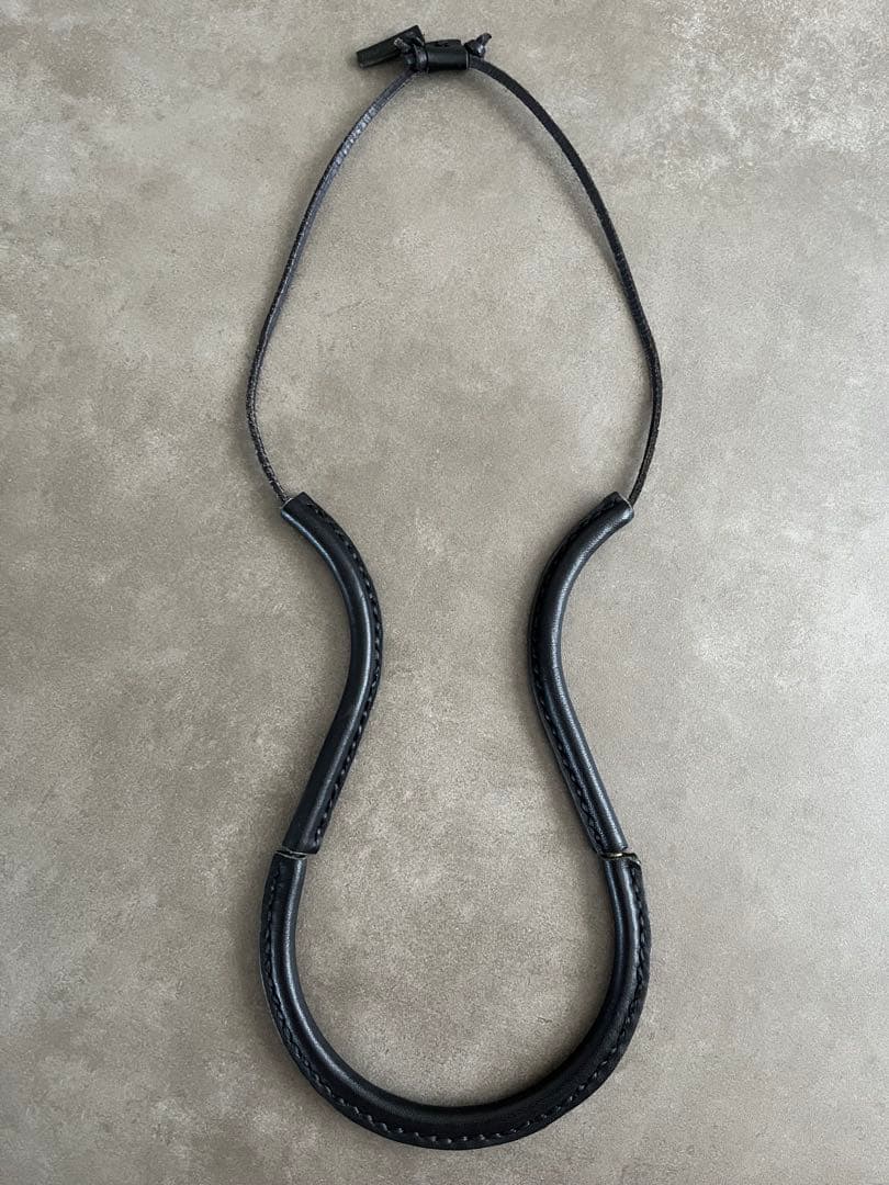 Crescioni ネックレス