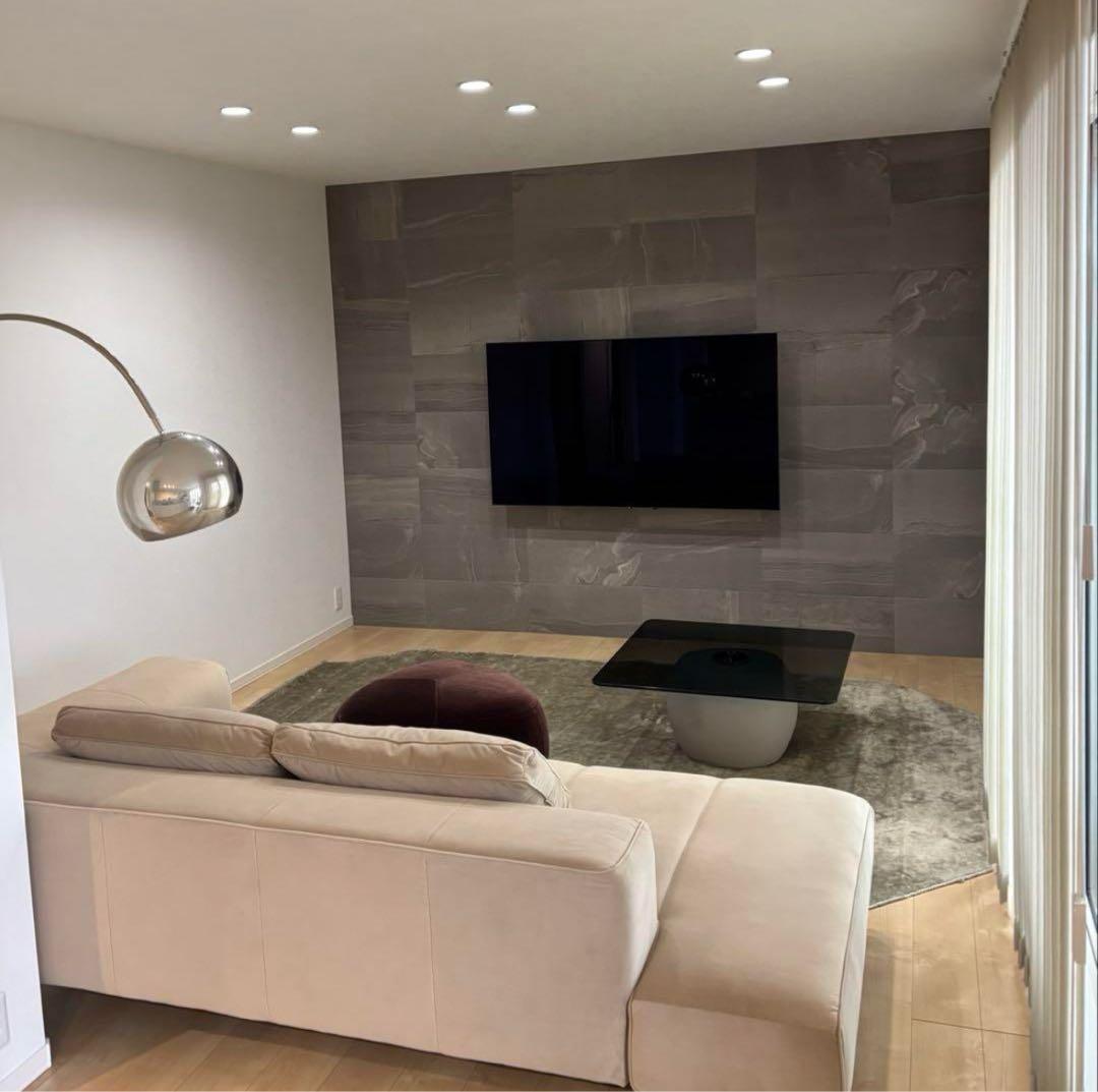 ボーコンセプトコーヒーテーブルセンター　リビングテーブルコンクリートグレーガラス