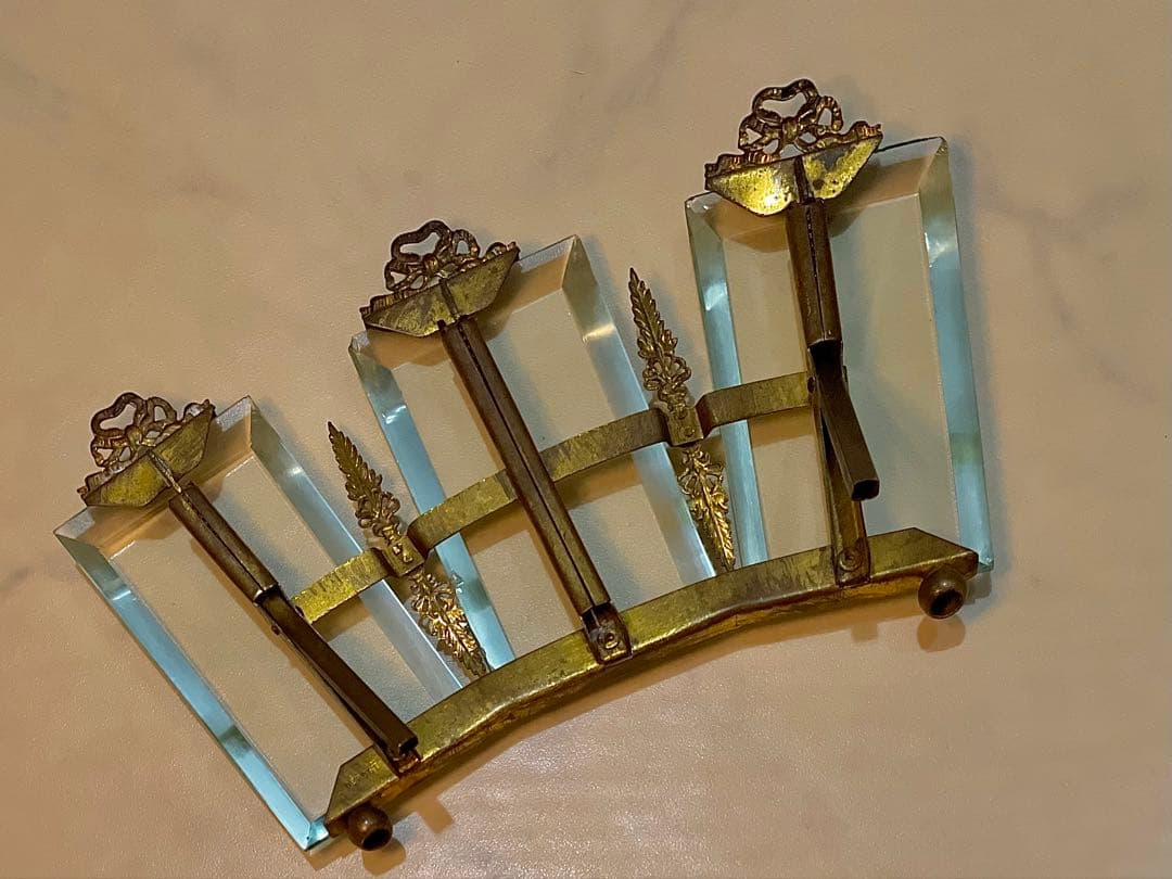 希少　３連　19世紀　フランス　アンティーク 写真立て　フレーム 真鍮　リボン