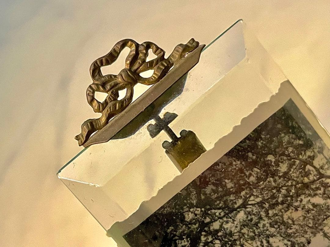 希少　３連　19世紀　フランス　アンティーク 写真立て　フレーム 真鍮　リボン