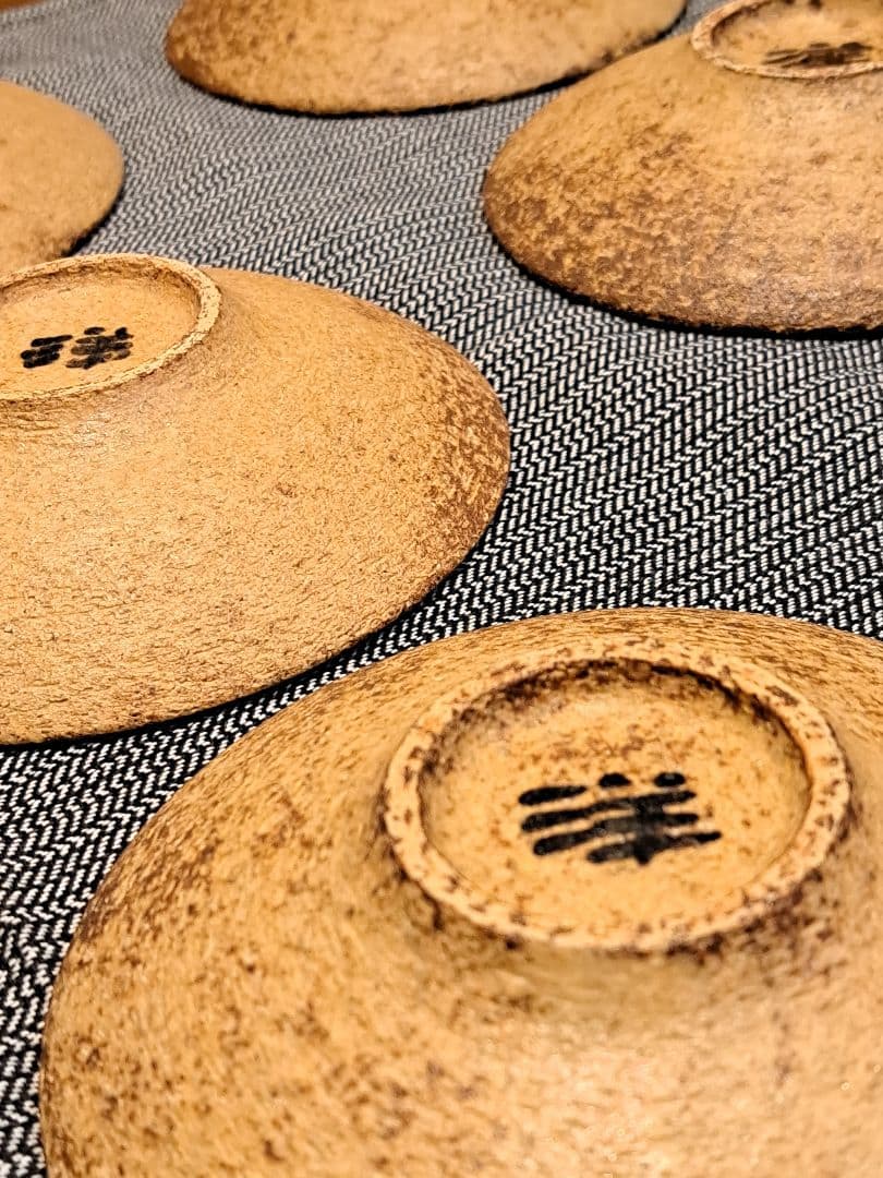 ゴールドの大皿と小皿6枚セット