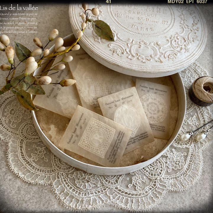 antique motif.。.:♡*