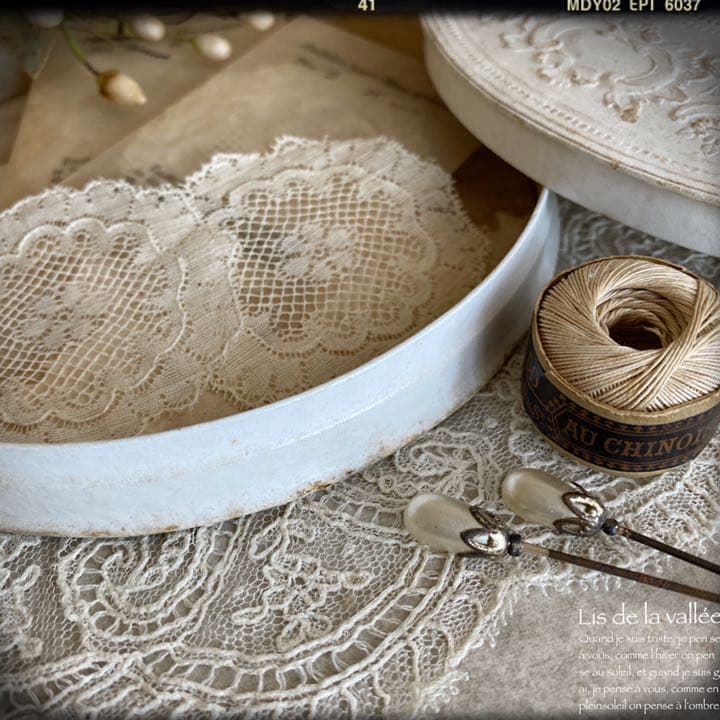 antique motif.。.:♡*