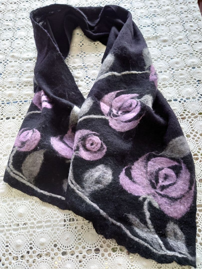 ブルガリア　ストール♡メリノウール　薔薇　ショール