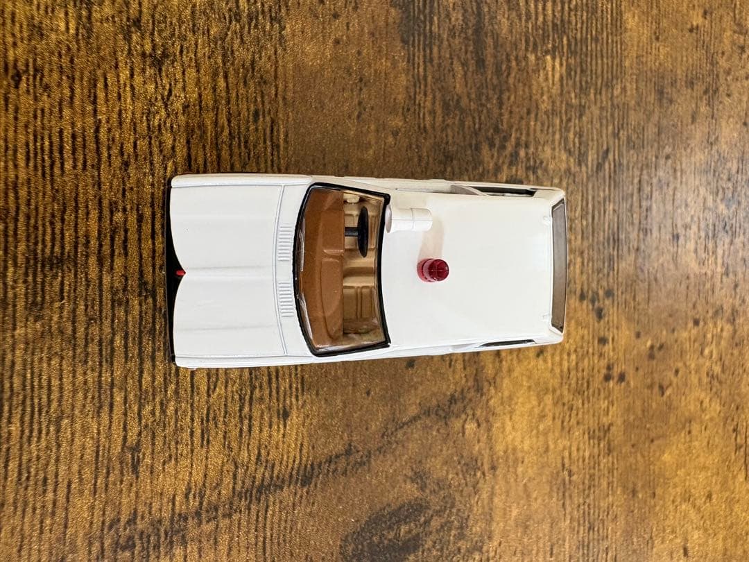 トミカリミテッドヴィンテージセットアルト サンバー クラウン