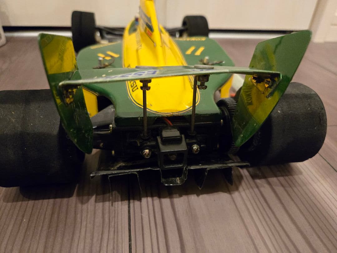 【タミヤ】F1ラジコンセットKOMATSU