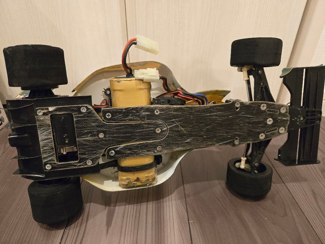 【タミヤ】F1ラジコンセットKOMATSU