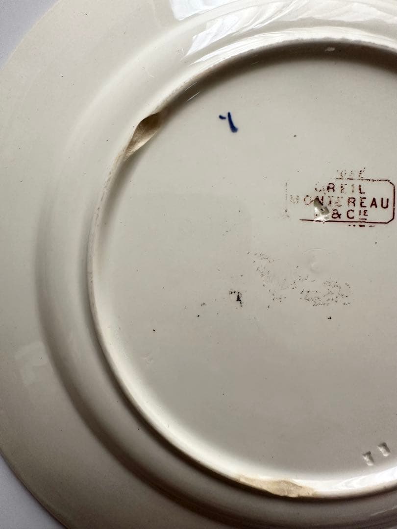 クレイユモントロー　アネモネ　フランス　アンティーク　プレート