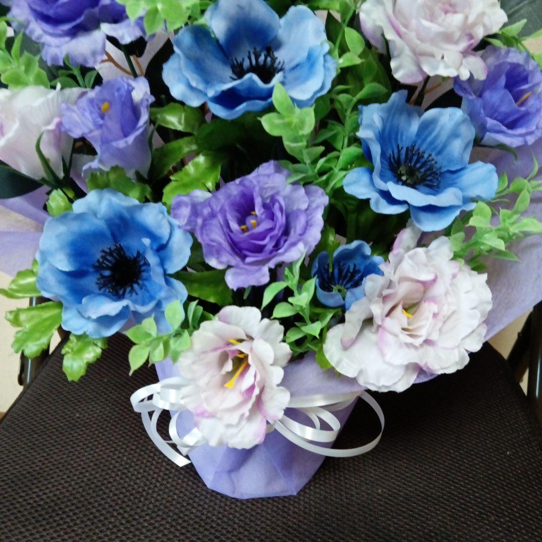 仏花、お供え花、ブルーアネモネ、紫トルコキキョウ
