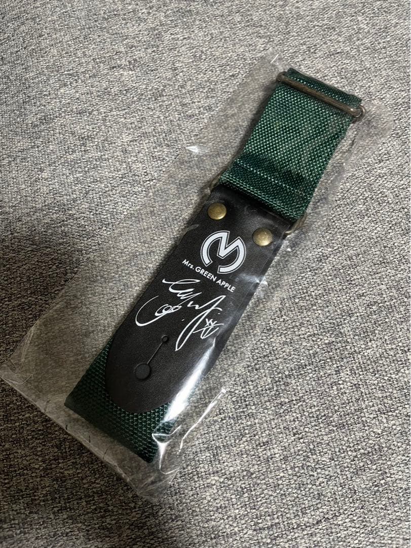 Mrs. GREEN APPLE ギターストラップ - メルカリ