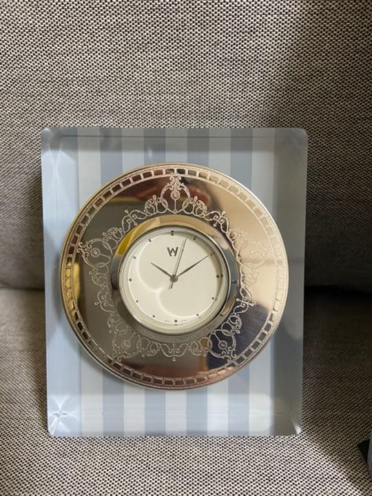 ウェッジウッドの写真たてand置き時計