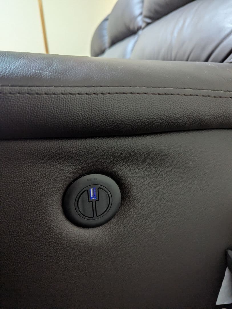 ニトリ 本革Nビリーバ 3人掛け 電動リクライニングソファ