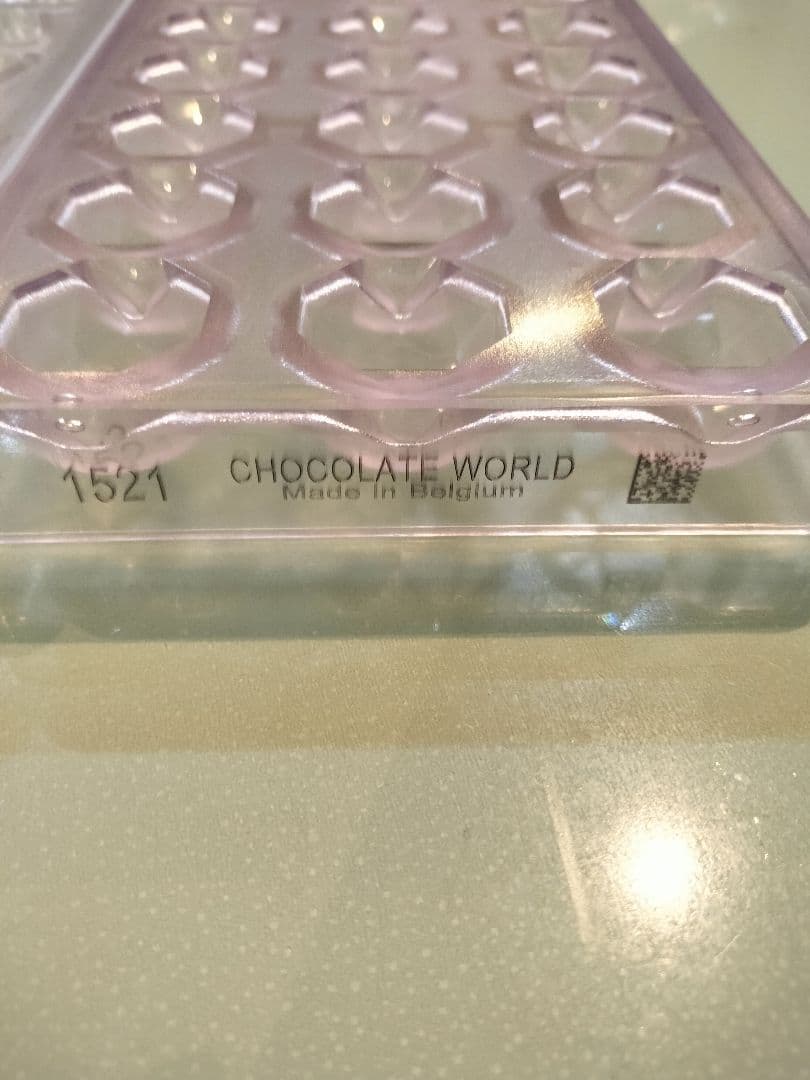 マトファ CHOCOLATE WORLD社 チョコレートモールド　２種