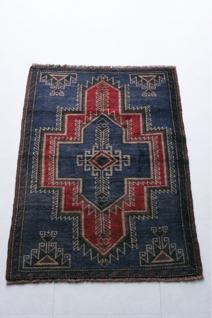 126cm×85cm バルーチ トライバルラグ イラン ヴィンテージラグ - メルカリ